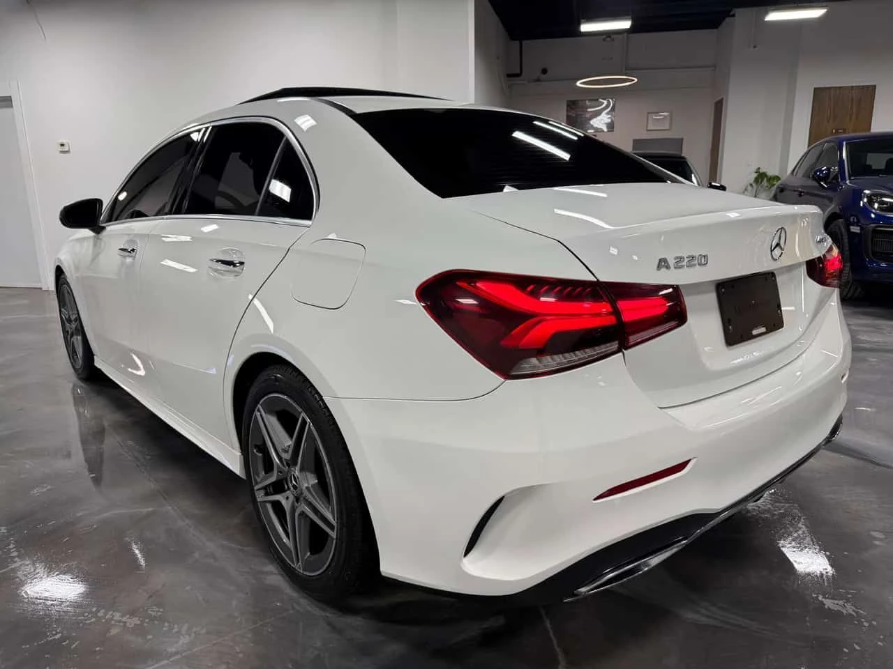 Mercedes-Benz A 220 AMG PACK CARFAX - изображение 2