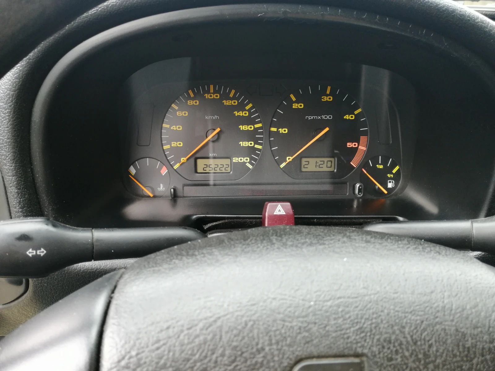 Seat Cordoba, снимка 13 - Автомобили и джипове - 53941986