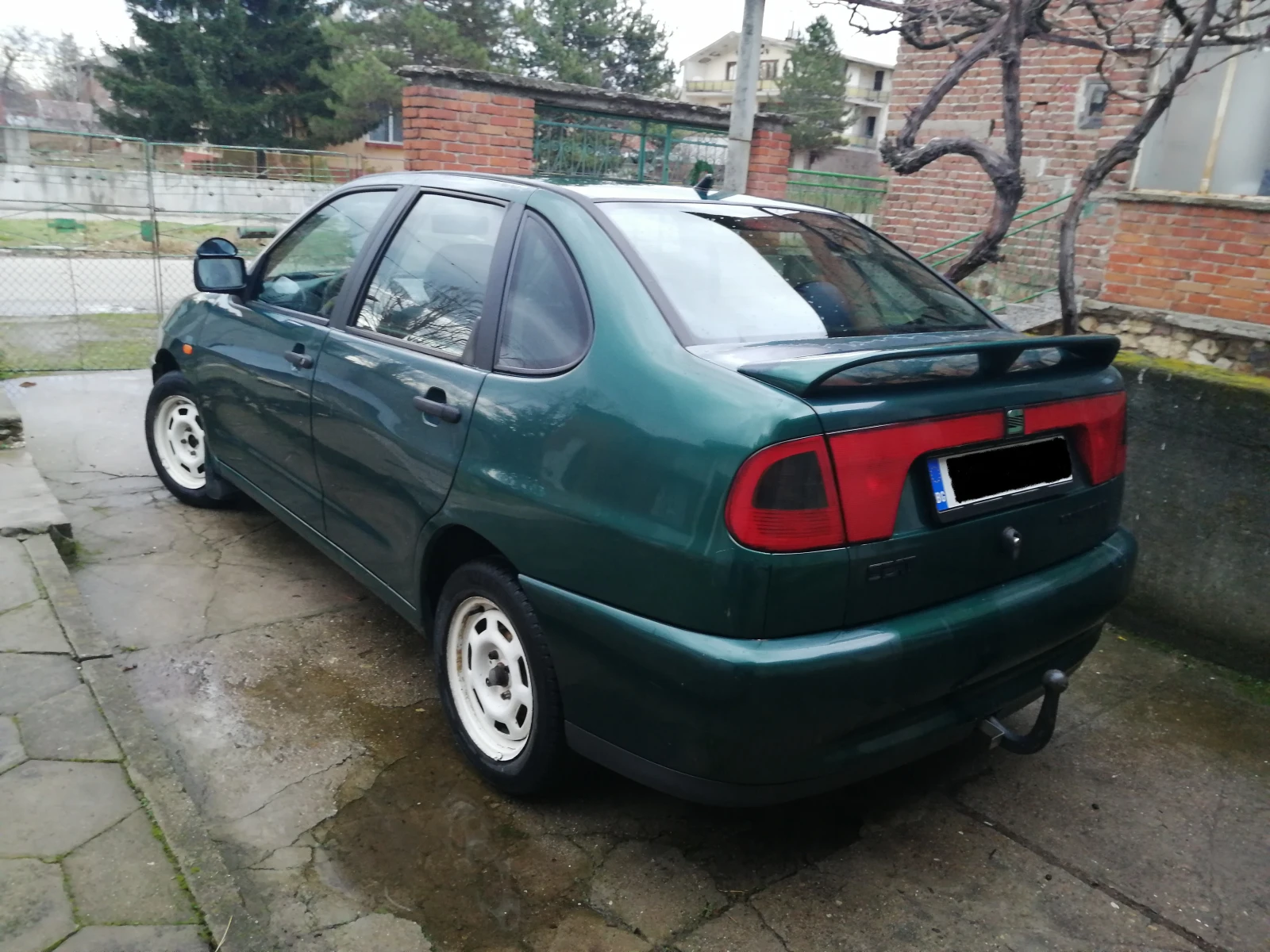 Seat Cordoba, снимка 5 - Автомобили и джипове - 53941986