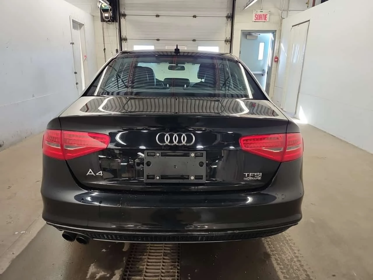 Audi A4 * KOMFORT PLUS * CARFAX * ЦЕНА ДО БГ, снимка 6 - Автомобили и джипове - 53962871