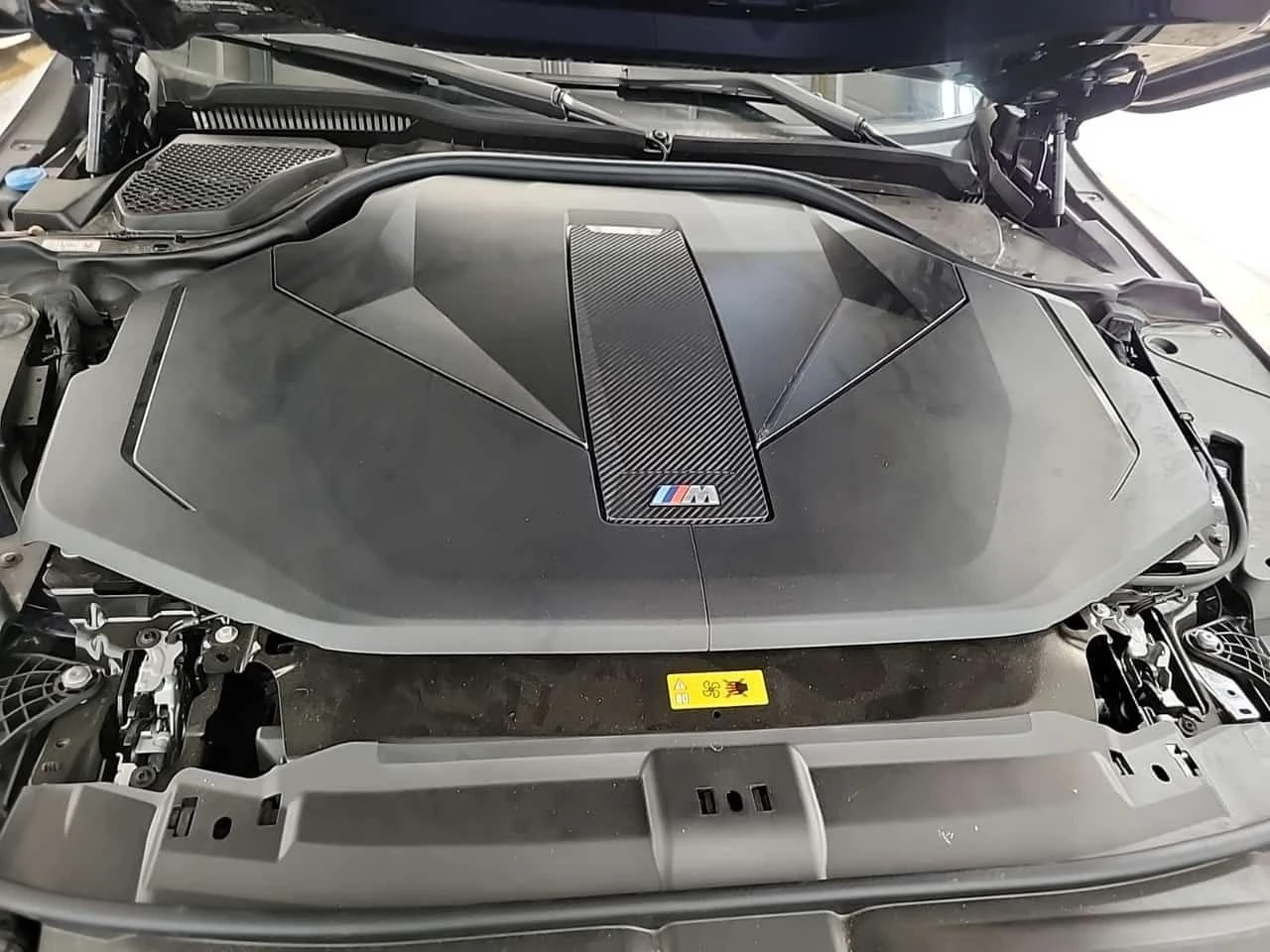 BMW i5 M60| BOWERS & WILKINS| HUD| 360| AMBIENT, снимка 8 - Автомобили и джипове - 53982576