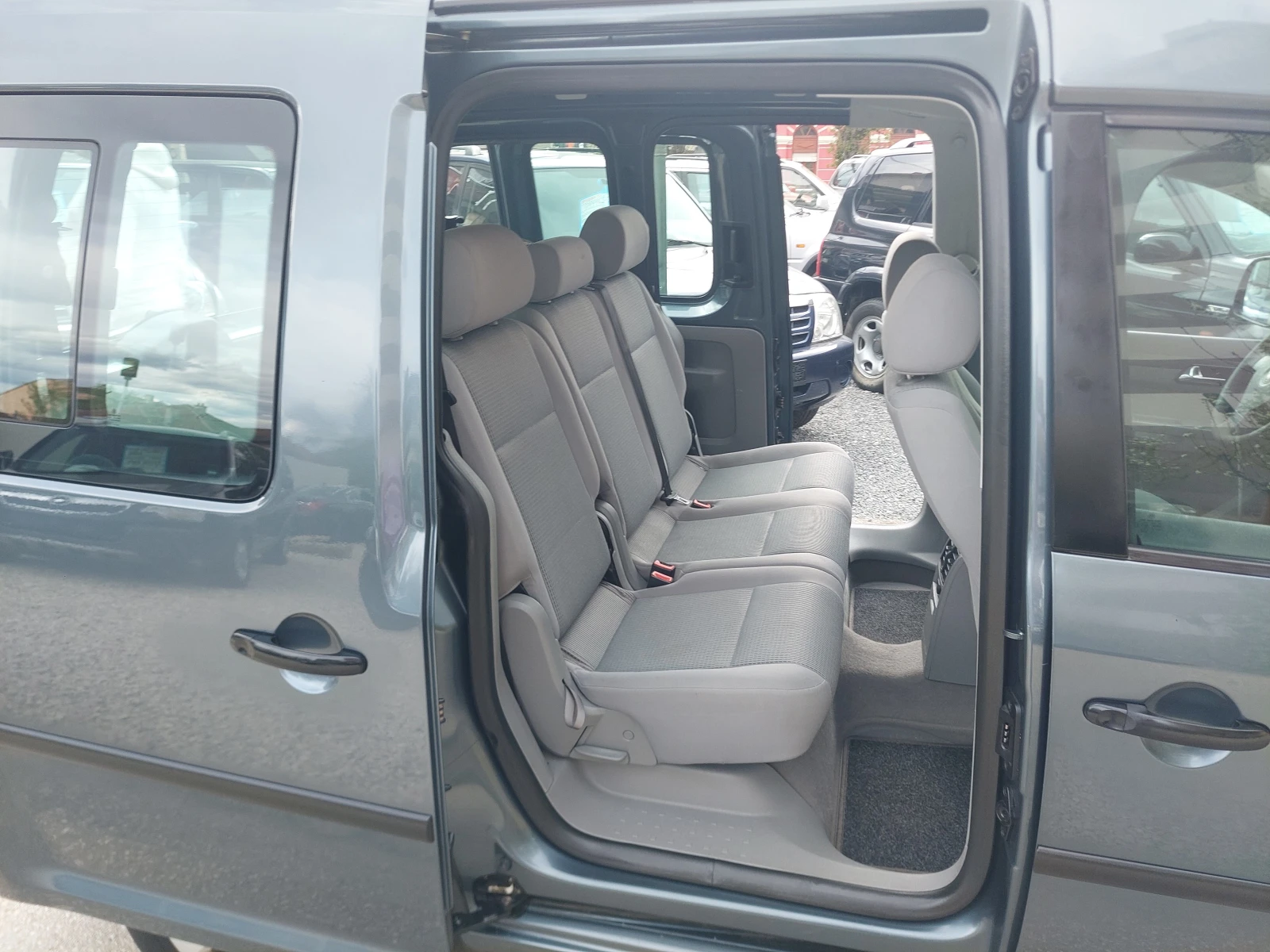 VW Caddy КАДИ ЛАЙФ-ГАЗ-БЕНЗИН.ТОП СЪСТОЯНИЕ, снимка 14 - Автомобили и джипове - 54149967