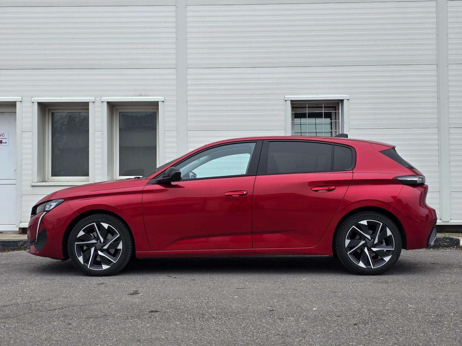 Peugeot 308 1.5 HDI Allure Pack 24хил. Км Гаранция от БГ, снимка 9 - Автомобили и джипове - 54465682