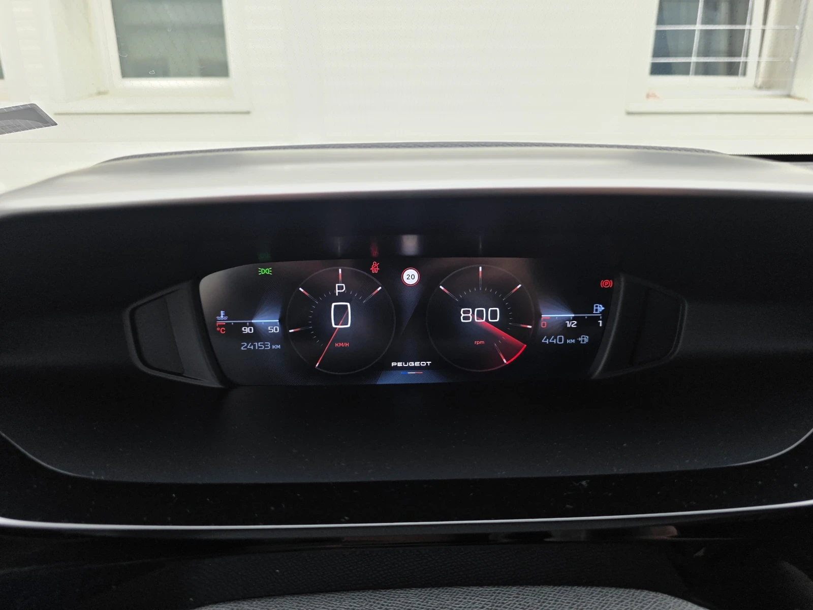 Peugeot 308 1.5 HDI Allure Pack 24хил. Км Гаранция от БГ, снимка 14 - Автомобили и джипове - 54465682
