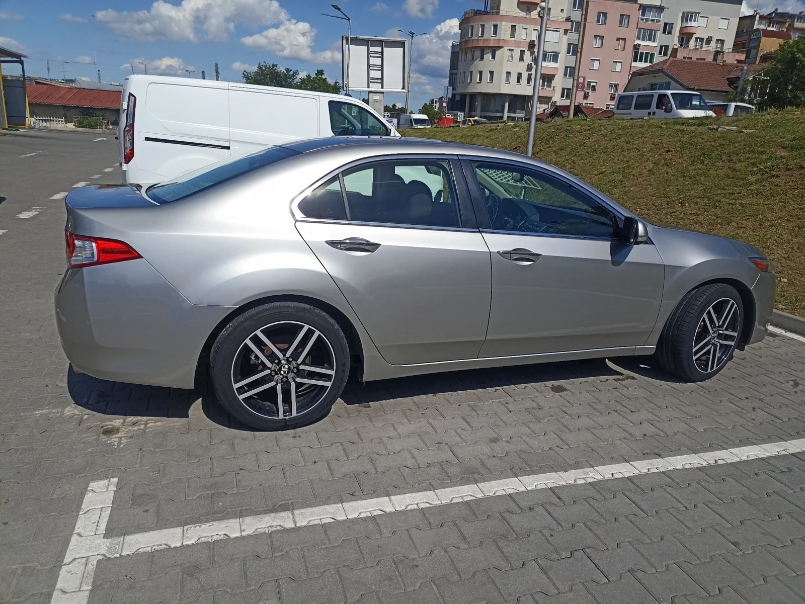 Honda Accord Executive , снимка 10 - Автомобили и джипове - 54765439