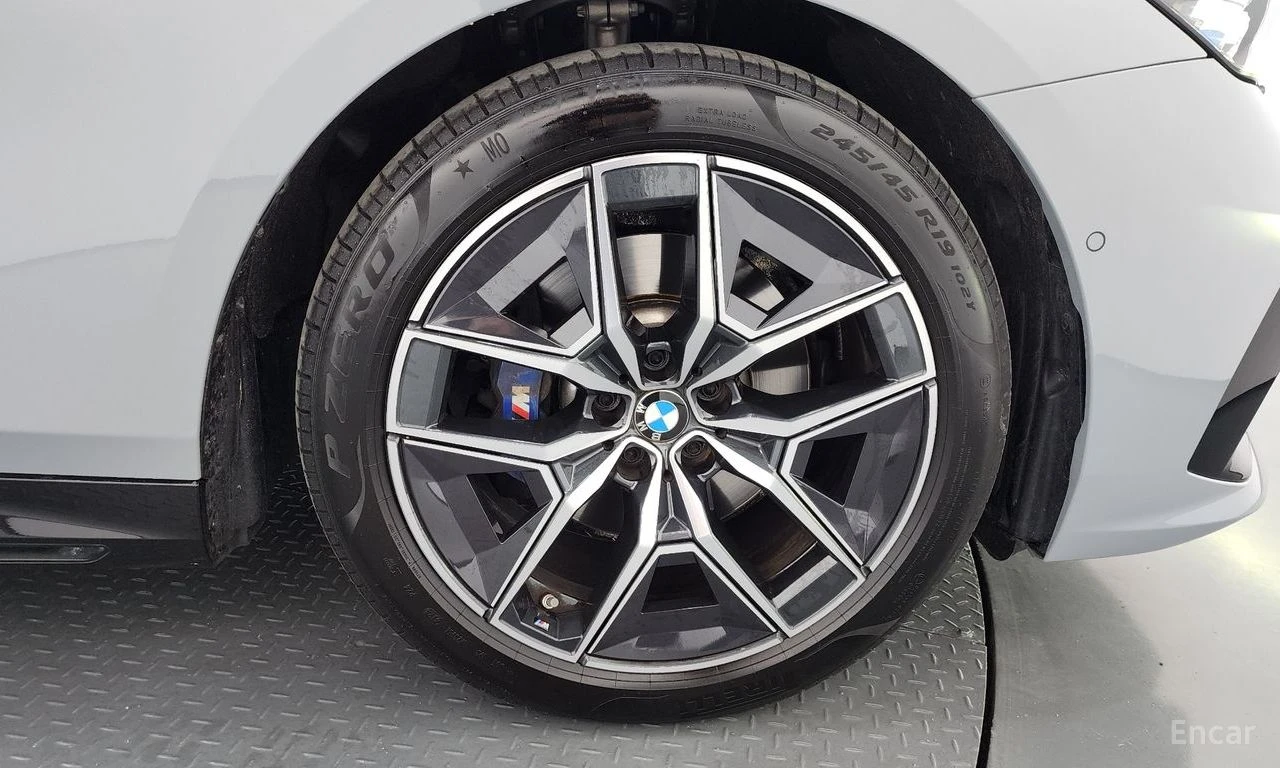 BMW 520 i* M* SPORT* ОБДУХВАНЕ* 360 КАМЕРА* , снимка 11 - Автомобили и джипове - 54778019