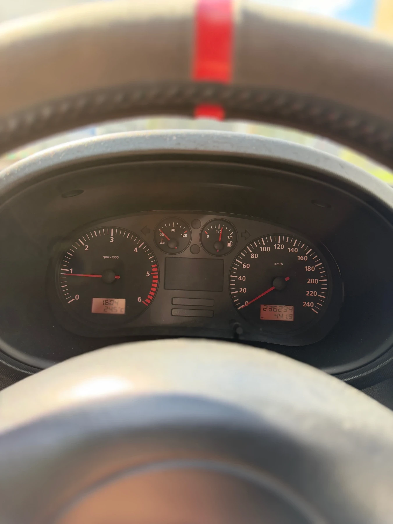 Seat Leon 1.9 TDI 110+ , снимка 9 - Автомобили и джипове - 54794434