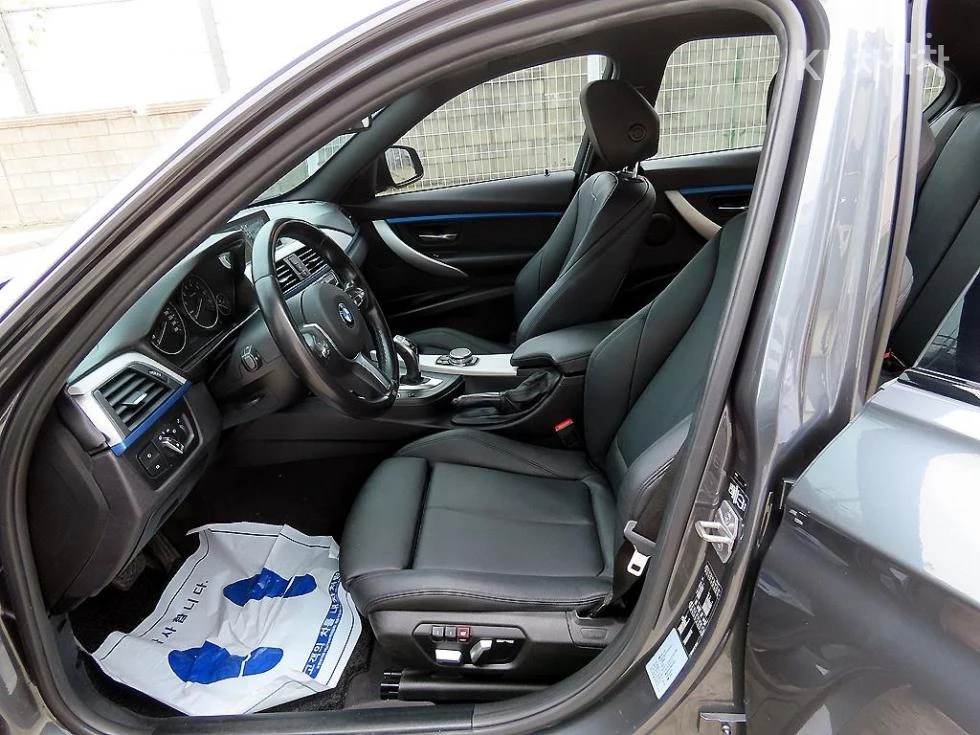 BMW 320 FULL EXTRAS* 80000KM!!!, снимка 5 - Автомобили и джипове - 54924144
