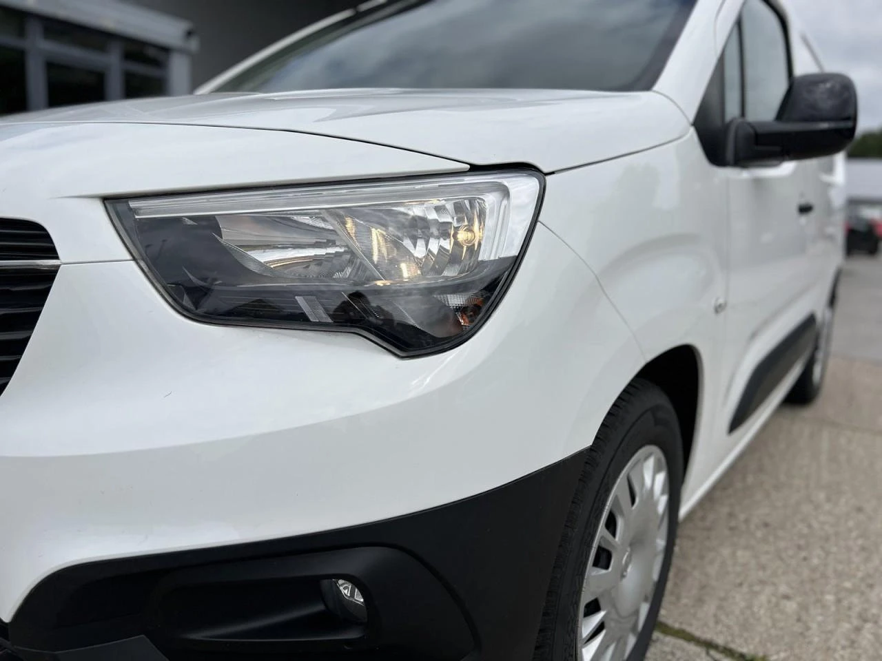 Opel Combo E-Cargo/136HP/XL-EDITION/CAM/NAVI/LED/ACC/410q, снимка 3 - Автомобили и джипове - 54925410