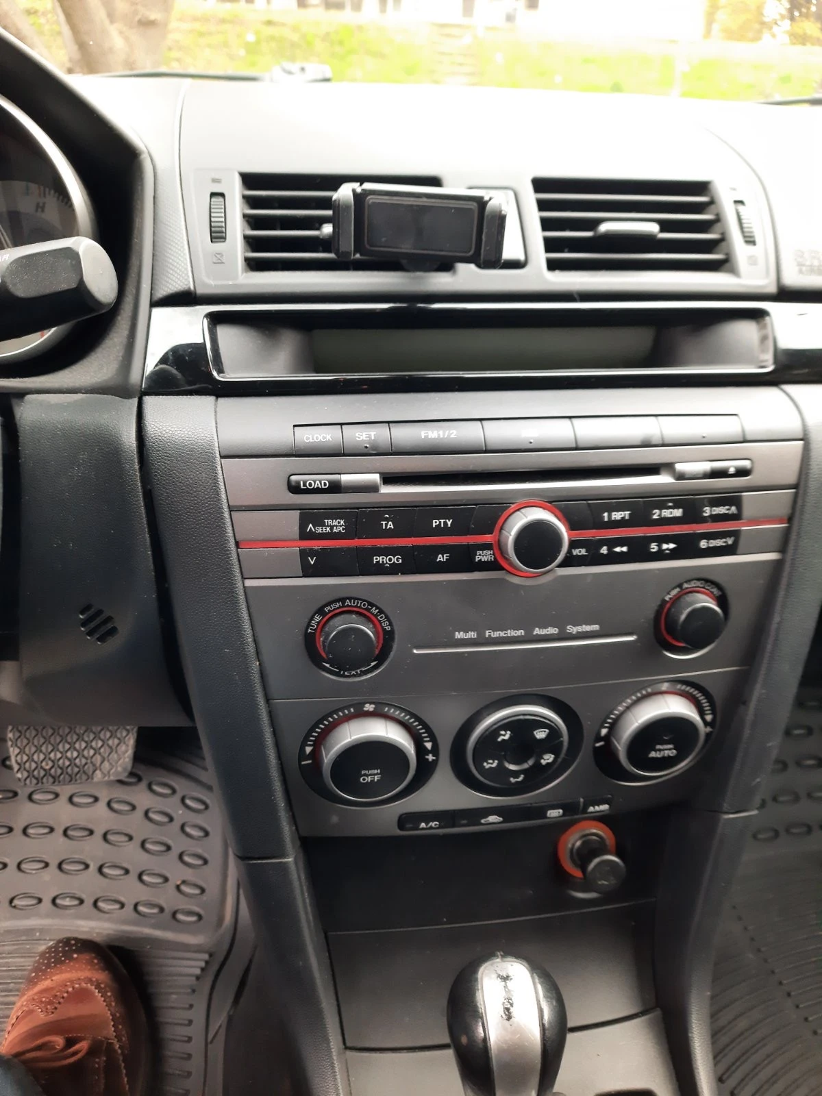 Mazda 3, снимка 10 - Автомобили и джипове - 55123689