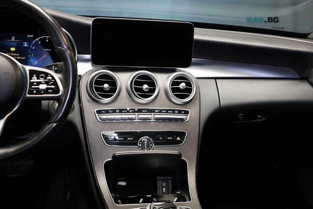 Mercedes-Benz C 300 4MATIC* 360-VIEW* BLIND-SPOT* BURMESTER* PANOROOF*, снимка 10 - Автомобили и джипове - 55264219
