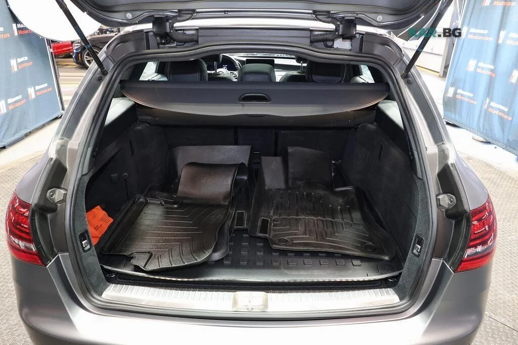 Mercedes-Benz C 300 4MATIC* 360-VIEW* BLIND-SPOT* BURMESTER* PANOROOF*, снимка 17 - Автомобили и джипове - 55264219
