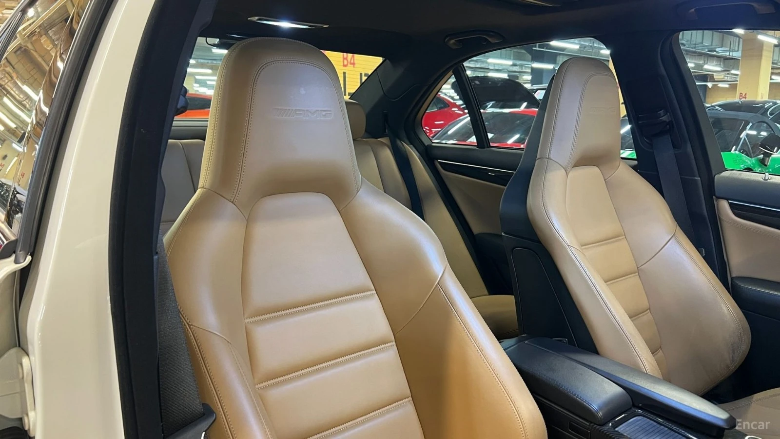 Mercedes-Benz C 63 AMG BURMESTER* KW COIL* KEYLESS, снимка 11 - Автомобили и джипове - 55645998