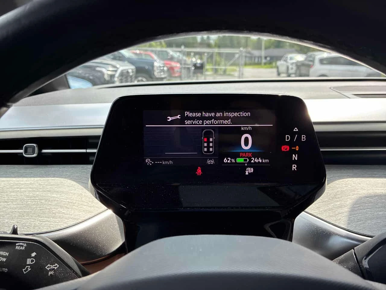 VW ID.Buzz 1st Edition/360/DIS/HUD/ОБДУХВАНЕ, снимка 8 - Автомобили и джипове - 55702176