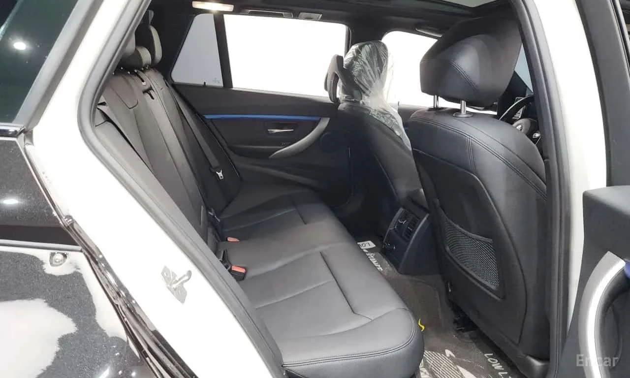 BMW 320 * 320d Touring M Performence * ЦЕНА ДО БГ, снимка 16 - Автомобили и джипове - 55790300
