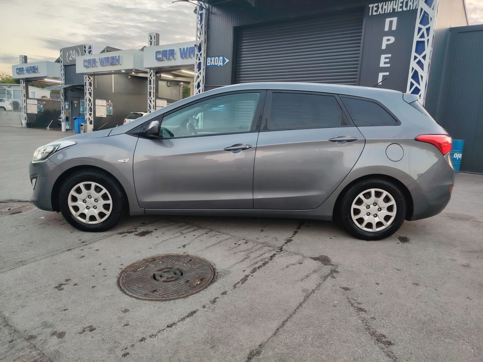Hyundai I30 1.6 crdi-110kc., снимка 8 - Автомобили и джипове - 55866142