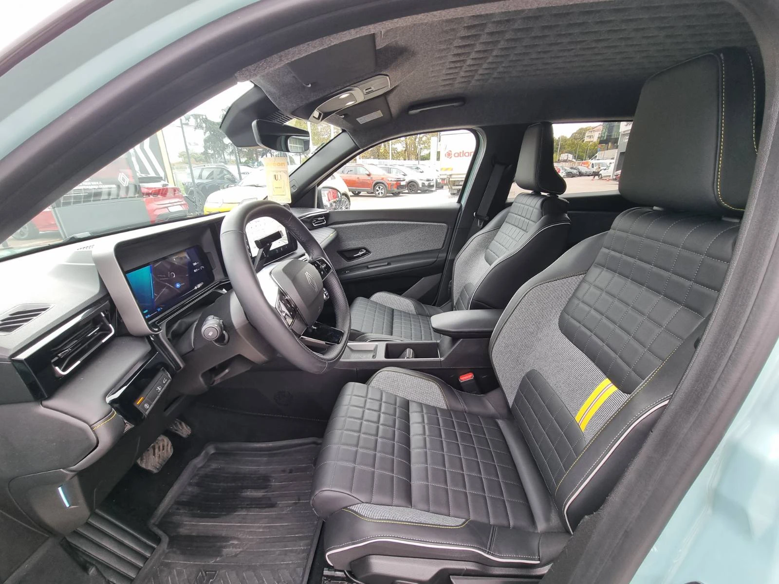 Renault 4 Iconic E-tech EV150 52kWh | Mobile.bg � ����������� 14