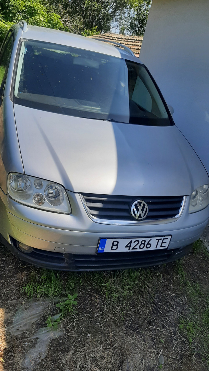 VW Touran, снимка 1 - Автомобили и джипове - 45594632