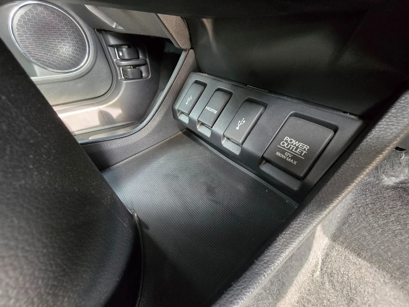 Honda Hr-v 1.5i-VTEC ELEGANCE , снимка 14 - Автомобили и джипове - 52146834