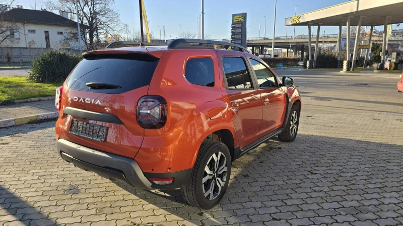 Dacia Duster 1.3 TCE, снимка 9 - Автомобили и джипове - 52884680