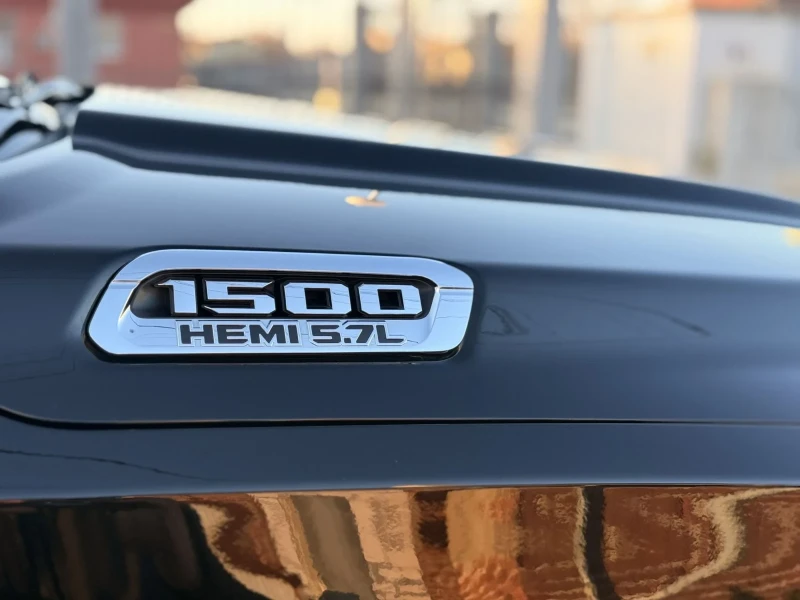 Dodge RAM 1500, снимка 12 - Автомобили и джипове - 52935831