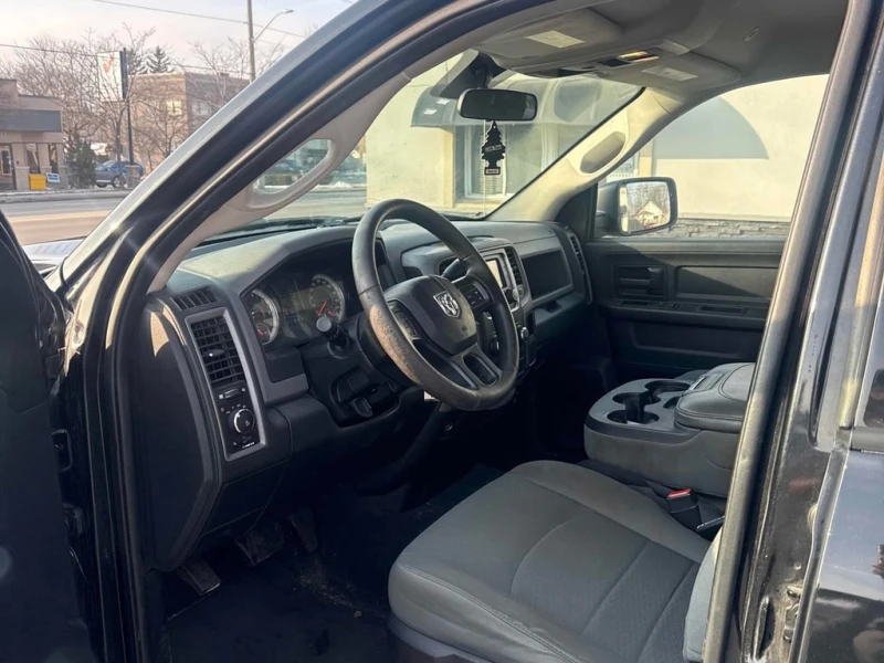 Dodge RAM 1500 * Express * CARFAX * БЕЗ ПЪРВОНАЧАЛНА ВНОСКА, снимка 5 - Автомобили и джипове - 53004207