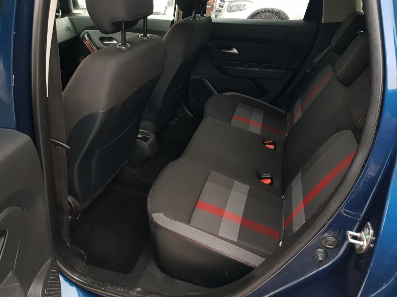 Dacia Duster 1.5 DCI - 116 к.с. 4WD КЕЙ ЛЕС КАМЕРИ 360 градуса , снимка 11 - Автомобили и джипове - 53123747