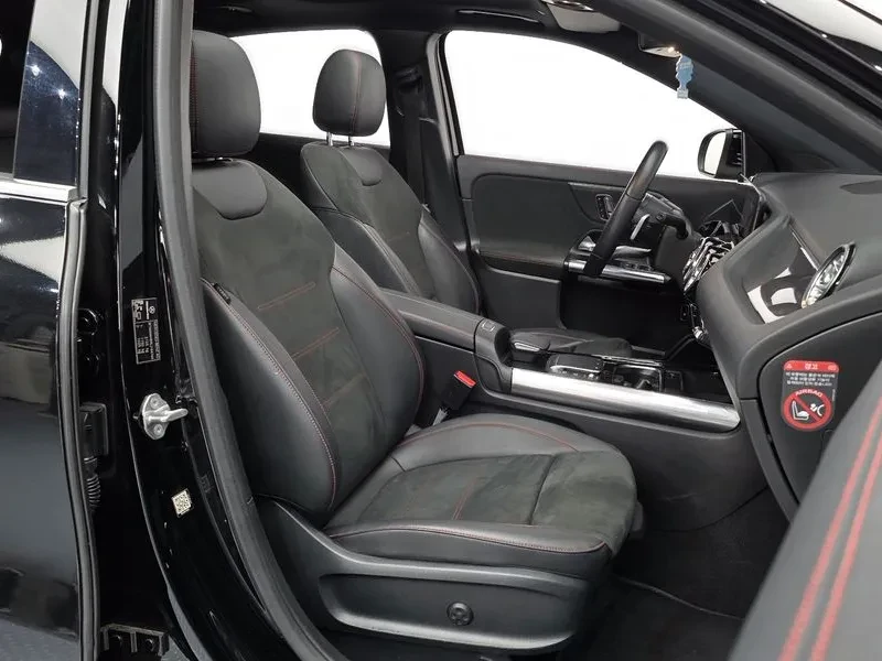 Mercedes-Benz GLA 250, снимка 9 - Автомобили и джипове - 54736341