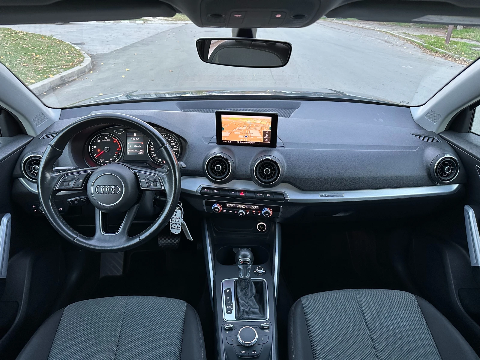 Audi Q2 30TDI S Tronic 116к.с DISTRONIC* FULL LED - изображение 9