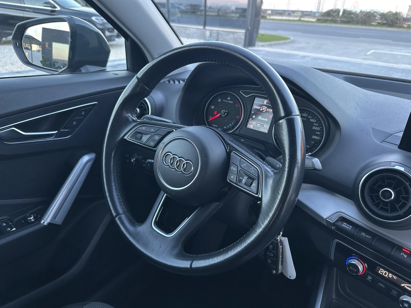 Audi Q2 30TDI S Tronic 116�.� DISTRONIC* FULL LED | Mobile.bg � ����������� 12