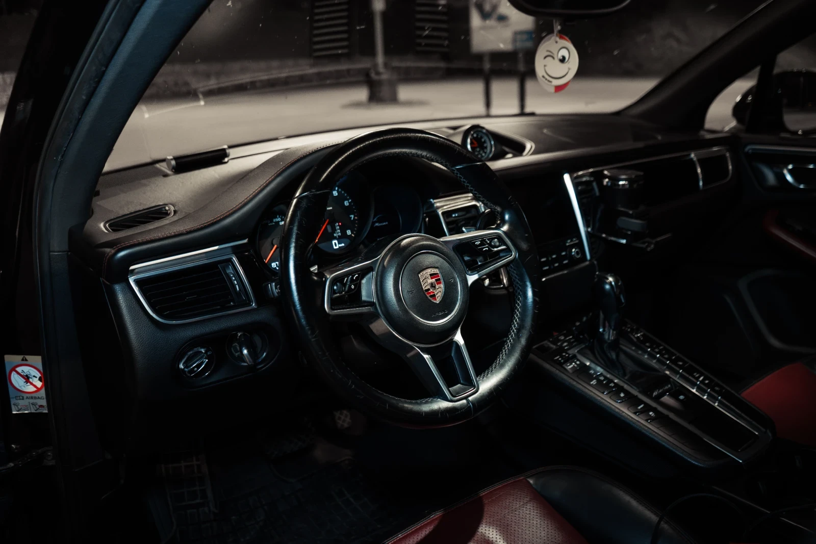 Porsche Macan 2.0 T PDK, снимка 9 - Автомобили и джипове - 54230575