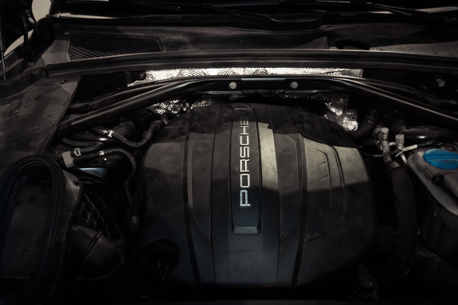 Porsche Macan 2.0 T PDK, снимка 16 - Автомобили и джипове - 54230575