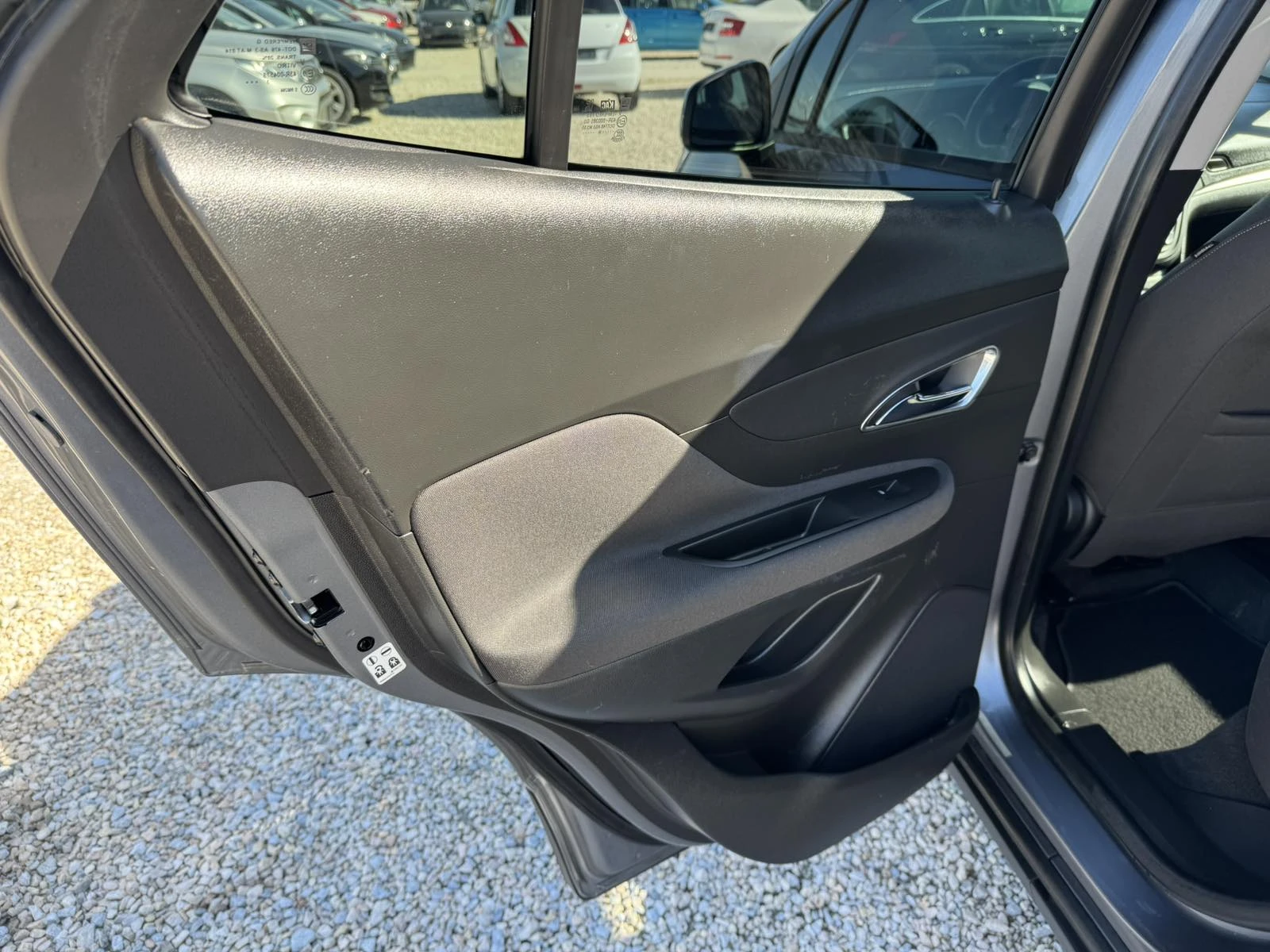 Opel Mokka 1.7cdti , снимка 7 - Автомобили и джипове - 54555153