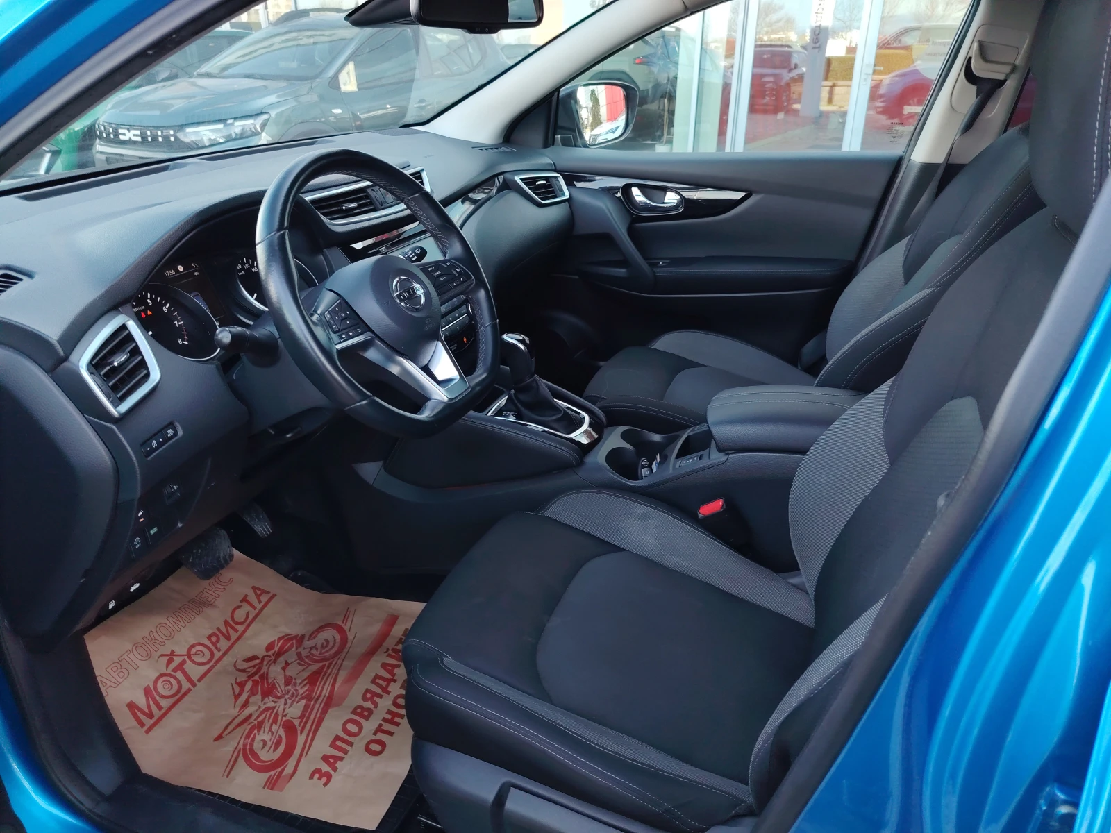Nissan Qashqai N-Connecta, снимка 4 - Автомобили и джипове - 54649660