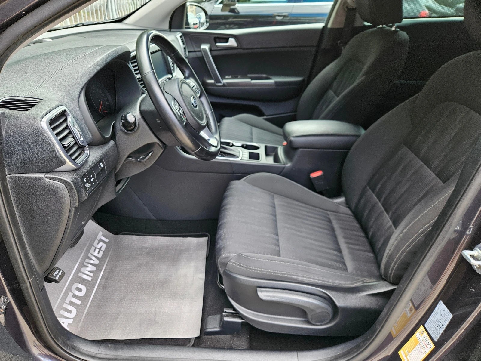 Kia Sportage AVTOMAT/NAVI/99000kl., снимка 9 - Автомобили и джипове - 55152895