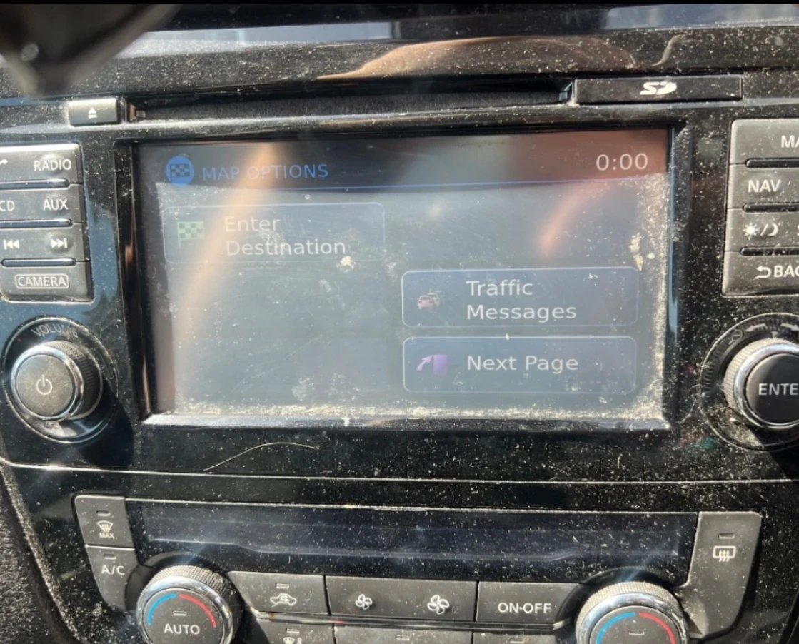 Nissan Qashqai 1.6 d automat , снимка 6 - Автомобили и джипове - 55186513