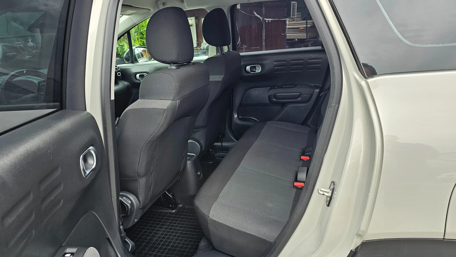 Citroen C3 Aircross 1.2i Avtomatik, снимка 10 - Автомобили и джипове - 55218282