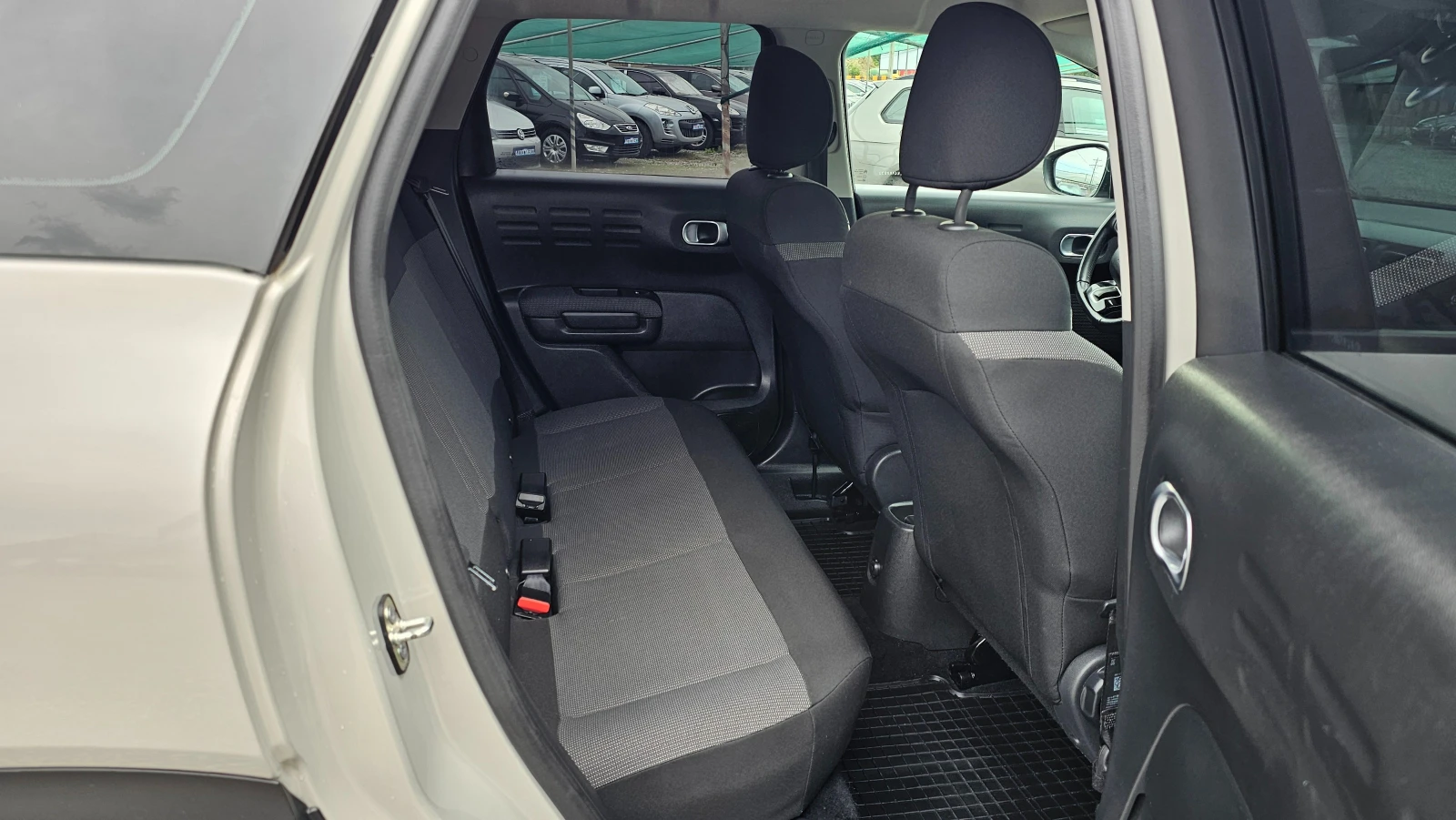 Citroen C3 Aircross 1.2i Avtomatik, снимка 12 - Автомобили и джипове - 55218282