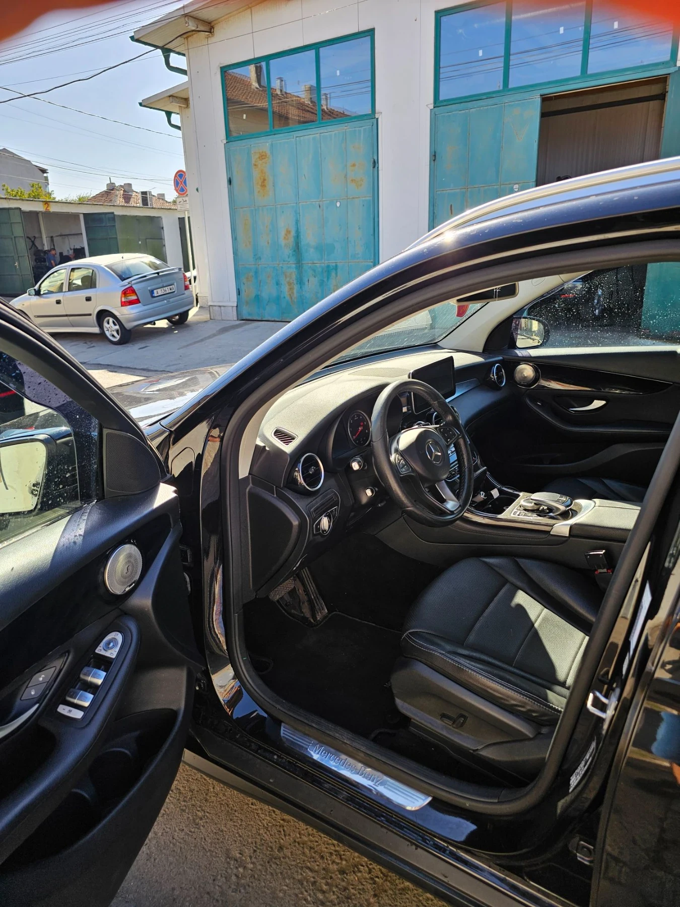 Mercedes-Benz GLC 220, снимка 9 - Автомобили и джипове - 55889080