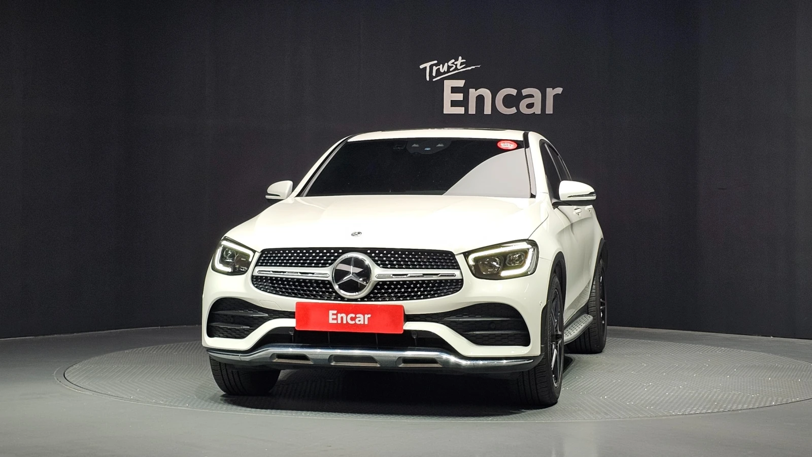 Mercedes-Benz GLC 300 2.0 Turbo, снимка 3 - Автомобили и джипове - 56182700