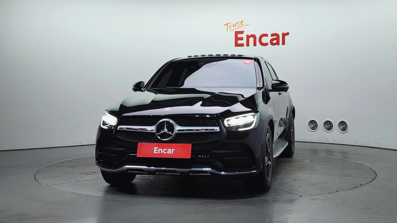 Mercedes-Benz GLC 300 4MATIC Coupé | HUD , снимка 3 - Автомобили и джипове - 56225665