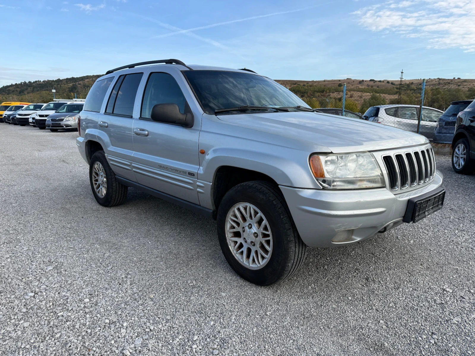 Jeep Grand cherokee 2.7, снимка 2 - Автомобили и джипове - 56416527