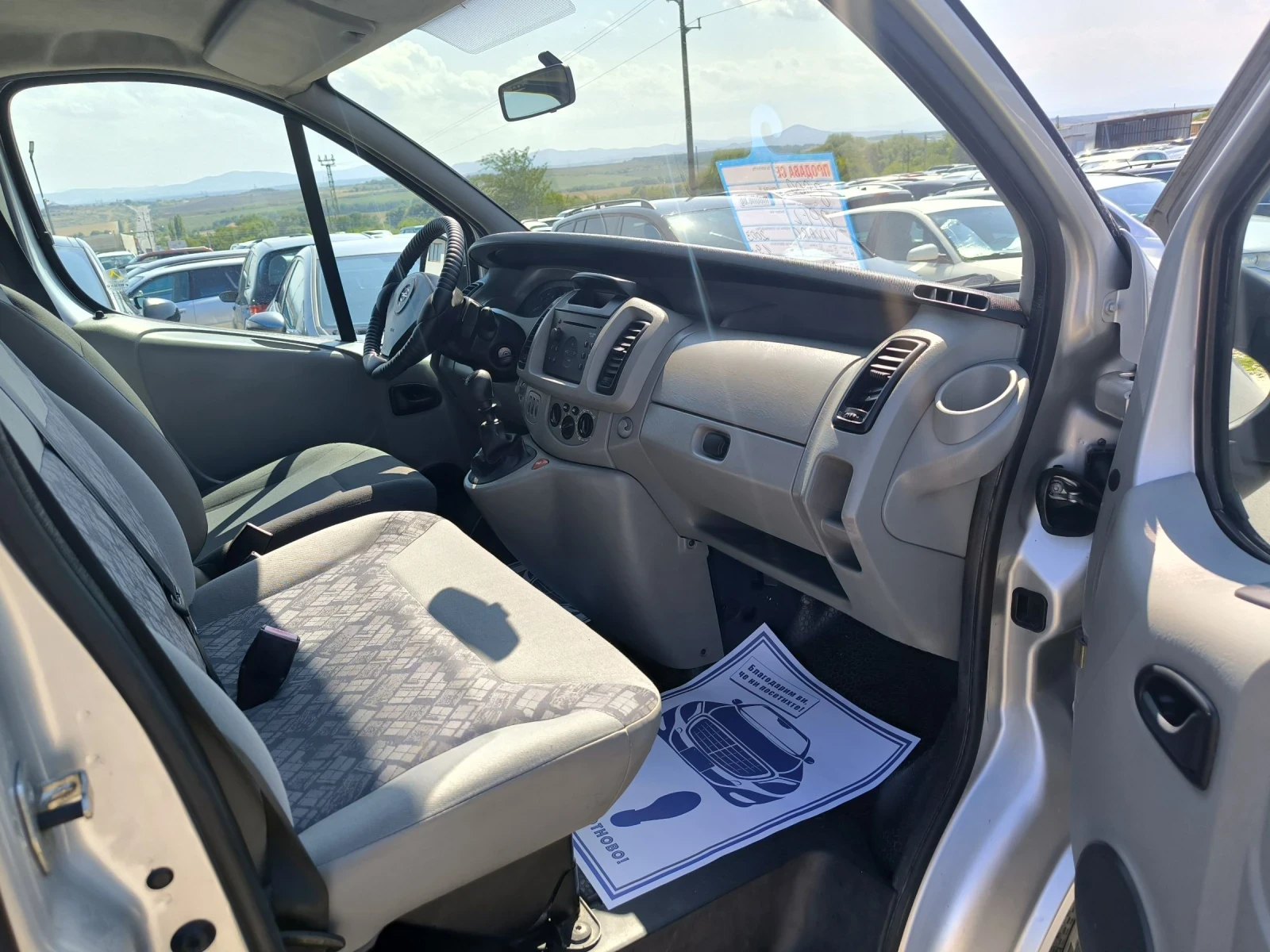Opel Vivaro 1.9TD - изображение 7