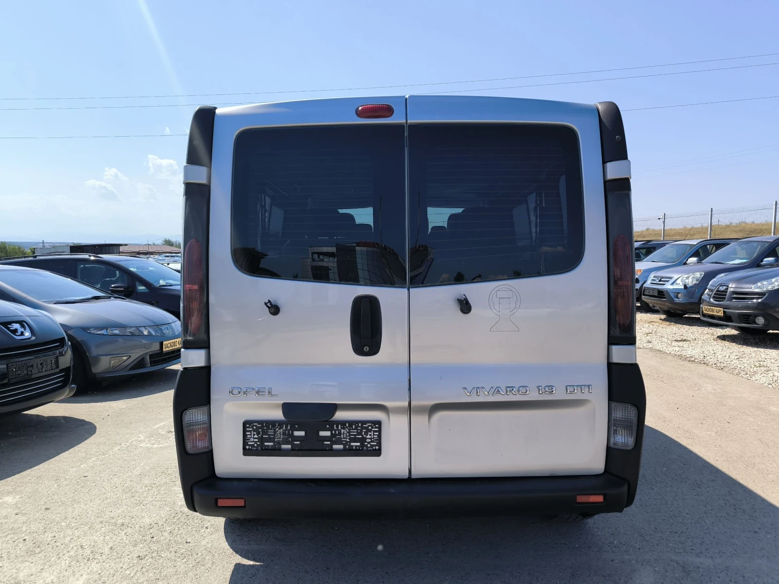 Opel Vivaro 1.9TD - изображение 4