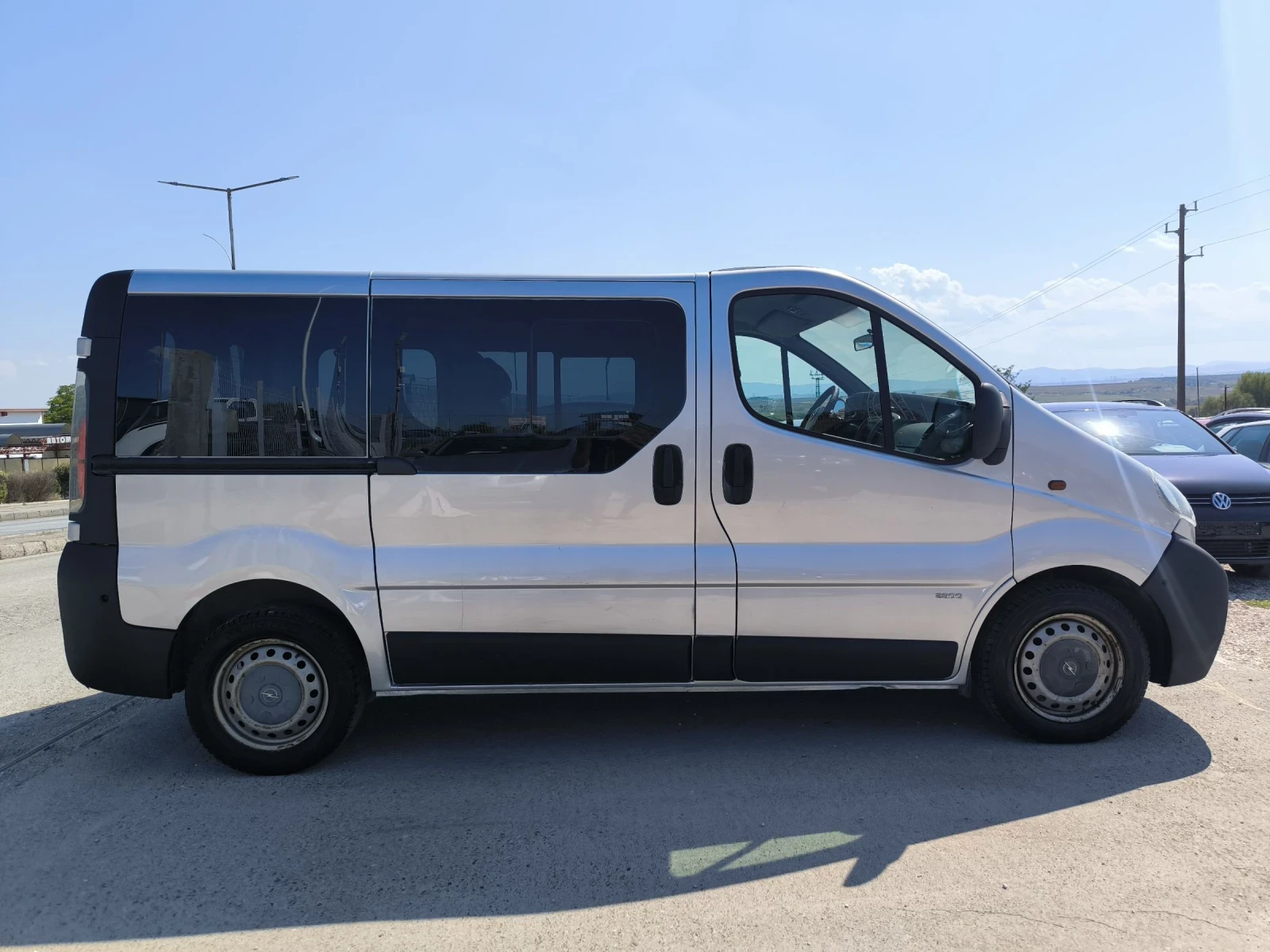 Opel Vivaro 1.9TD - изображение 3