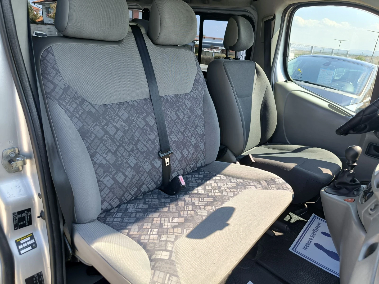 Opel Vivaro 1.9TD - изображение 8