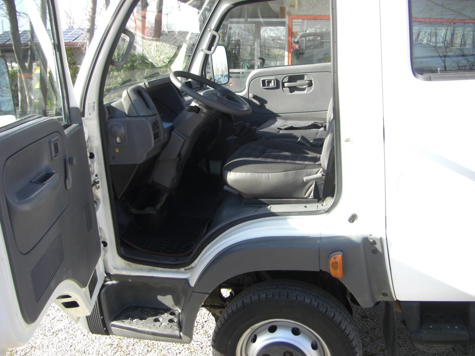 Nissan Capstar 3.0TDI 7 MECTA, снимка 9 - Бусове и автобуси - 53861025