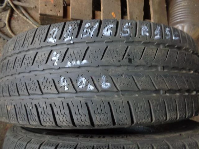 Гуми Зимни 215/65R15, снимка 7 - Гуми и джанти - 20253808