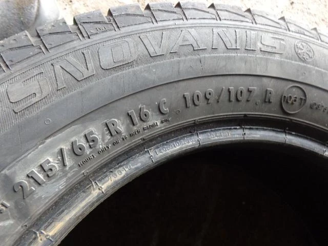 Гуми Зимни 215/65R16, снимка 12 - Гуми и джанти - 20269597