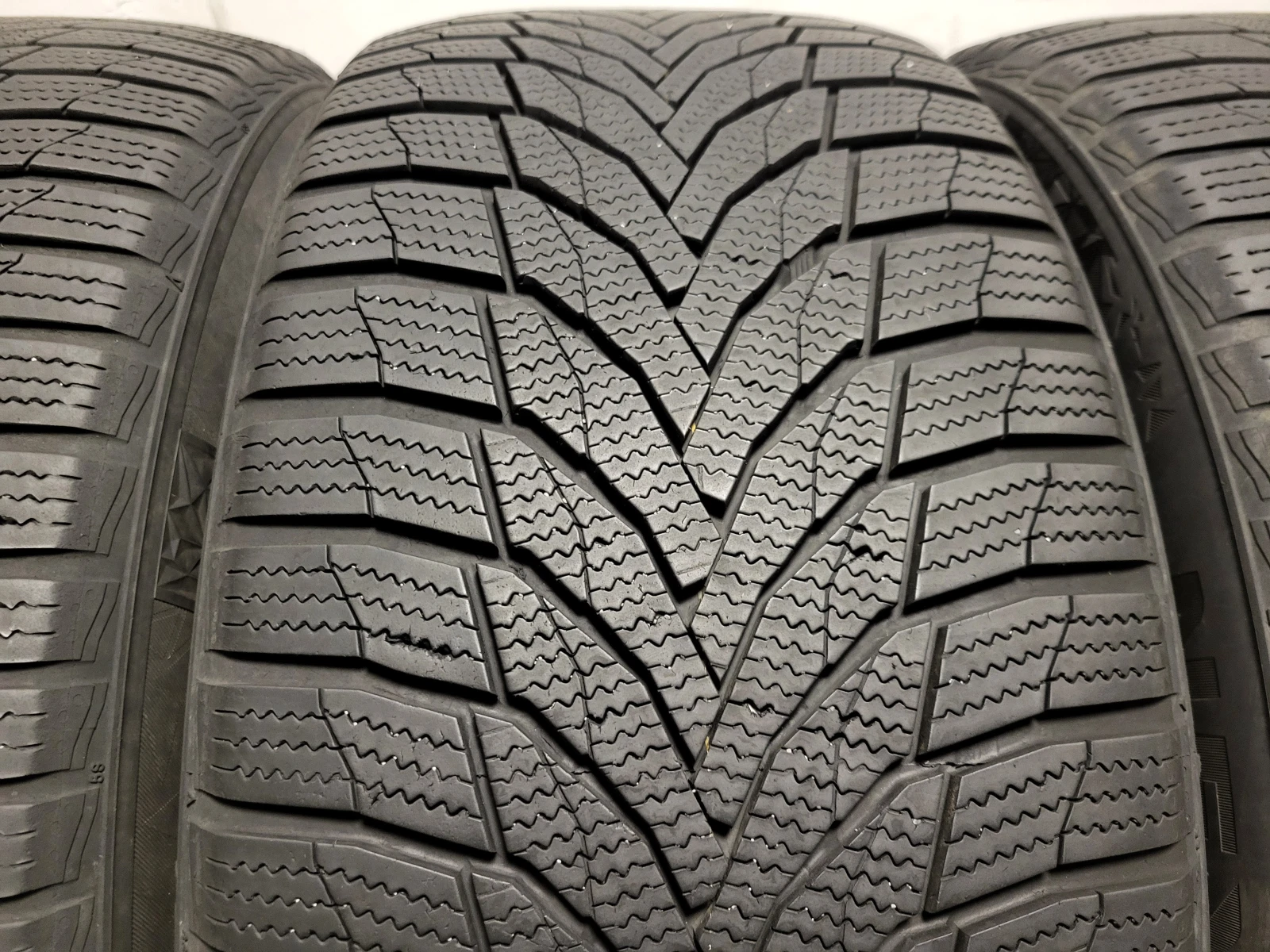  255/45R19 | Mobile.bg   4